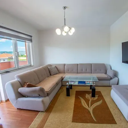 Вилла Atl Благай